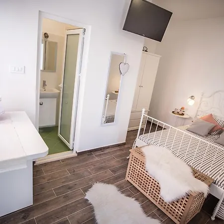 Duka Apartment *
