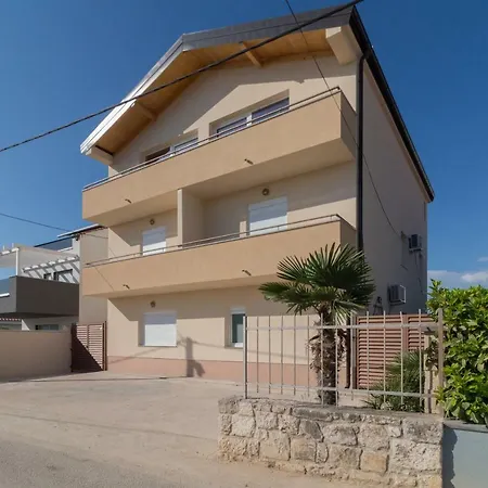 Duka Apartment